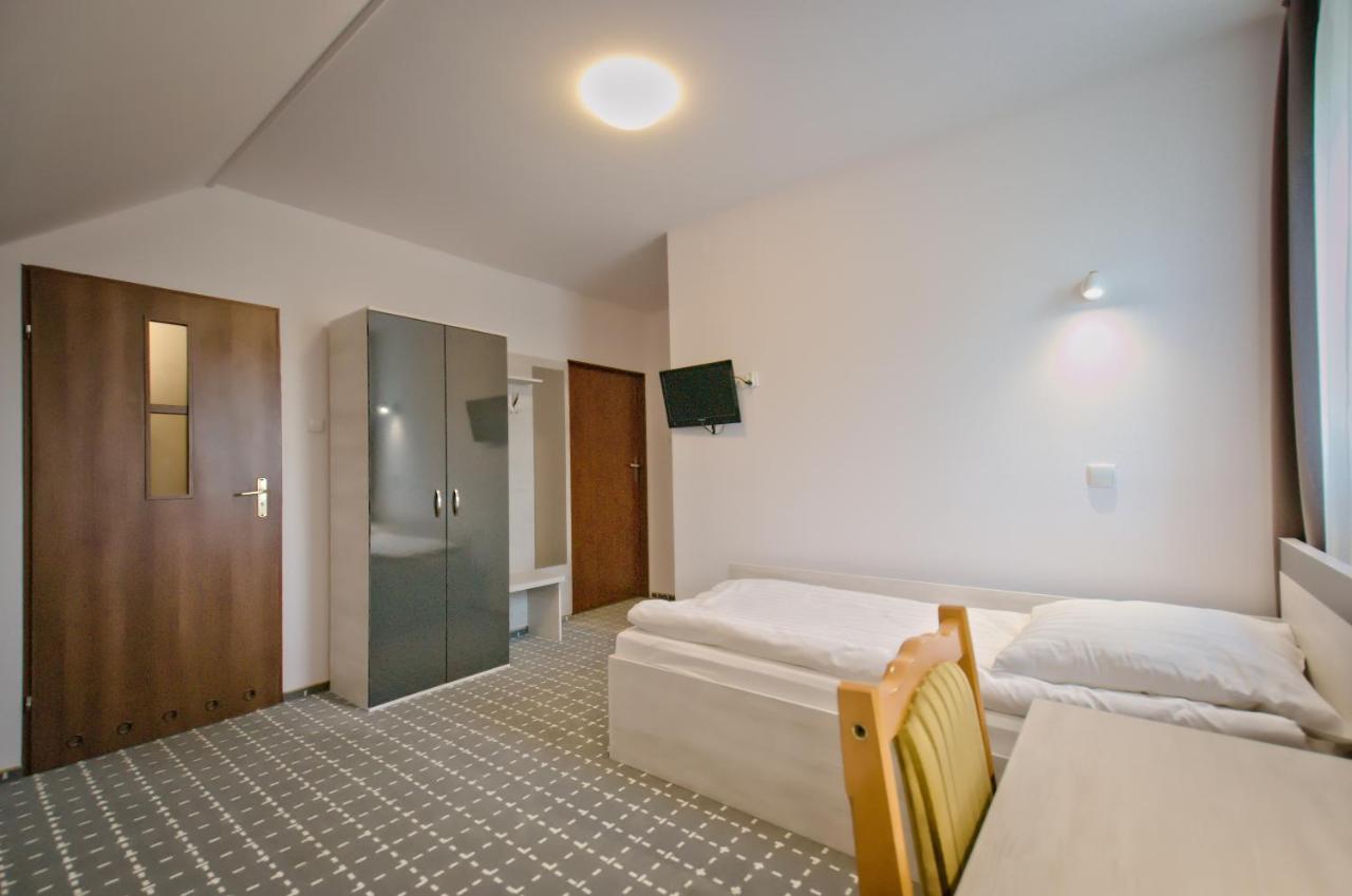 Hotel Sezam 크라크즈코바 외부 사진