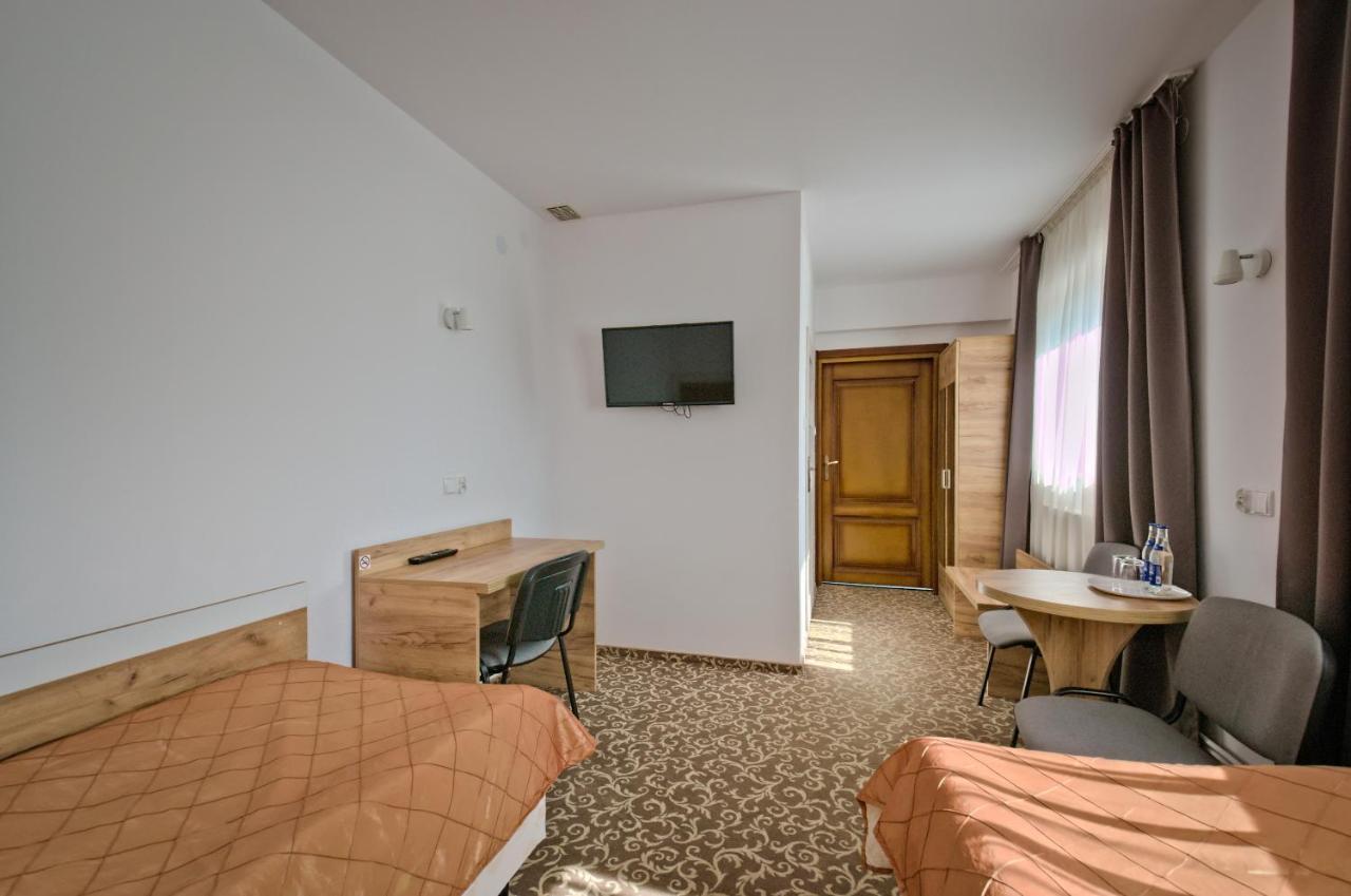 Hotel Sezam 크라크즈코바 외부 사진