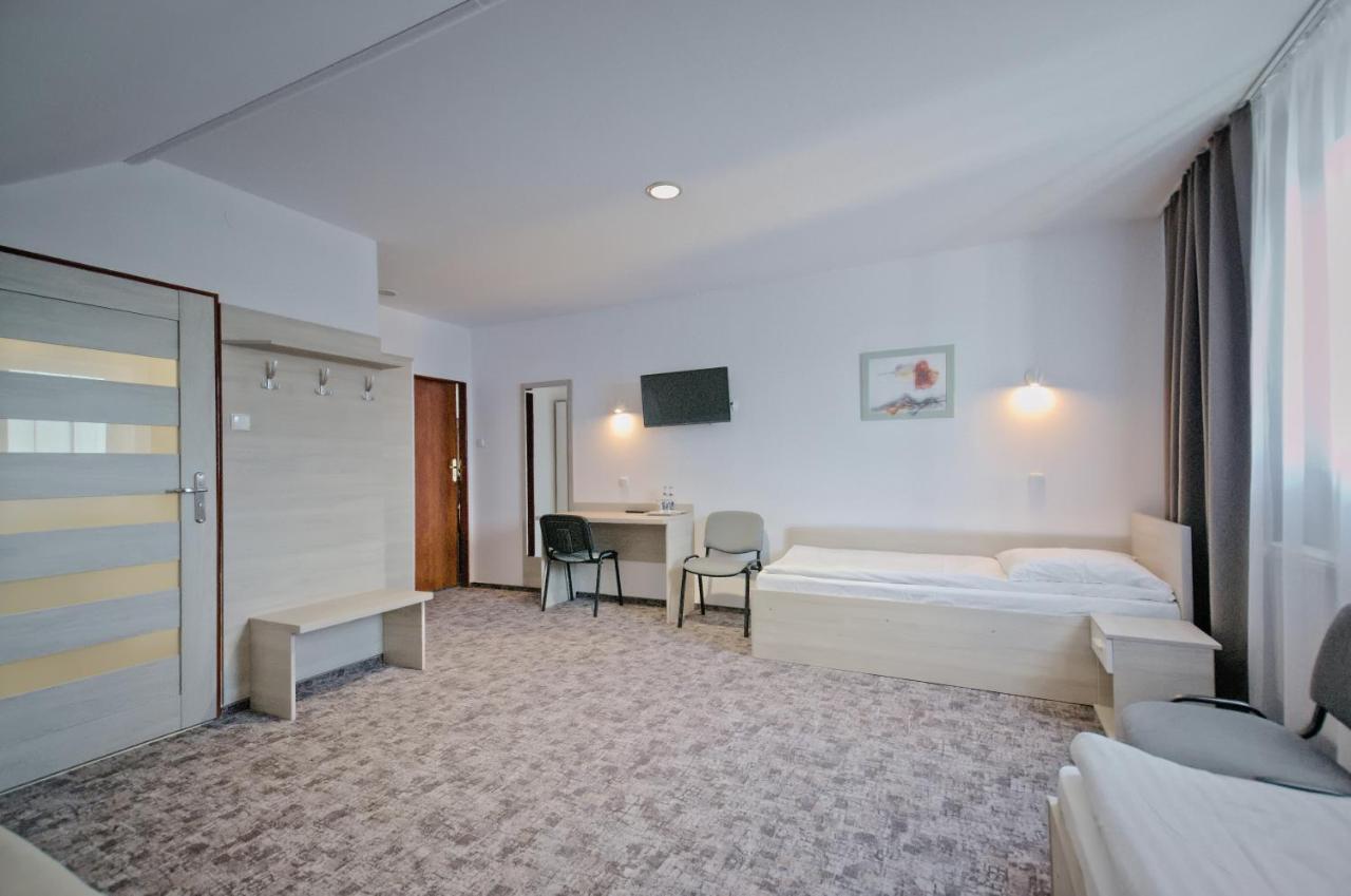 Hotel Sezam 크라크즈코바 외부 사진