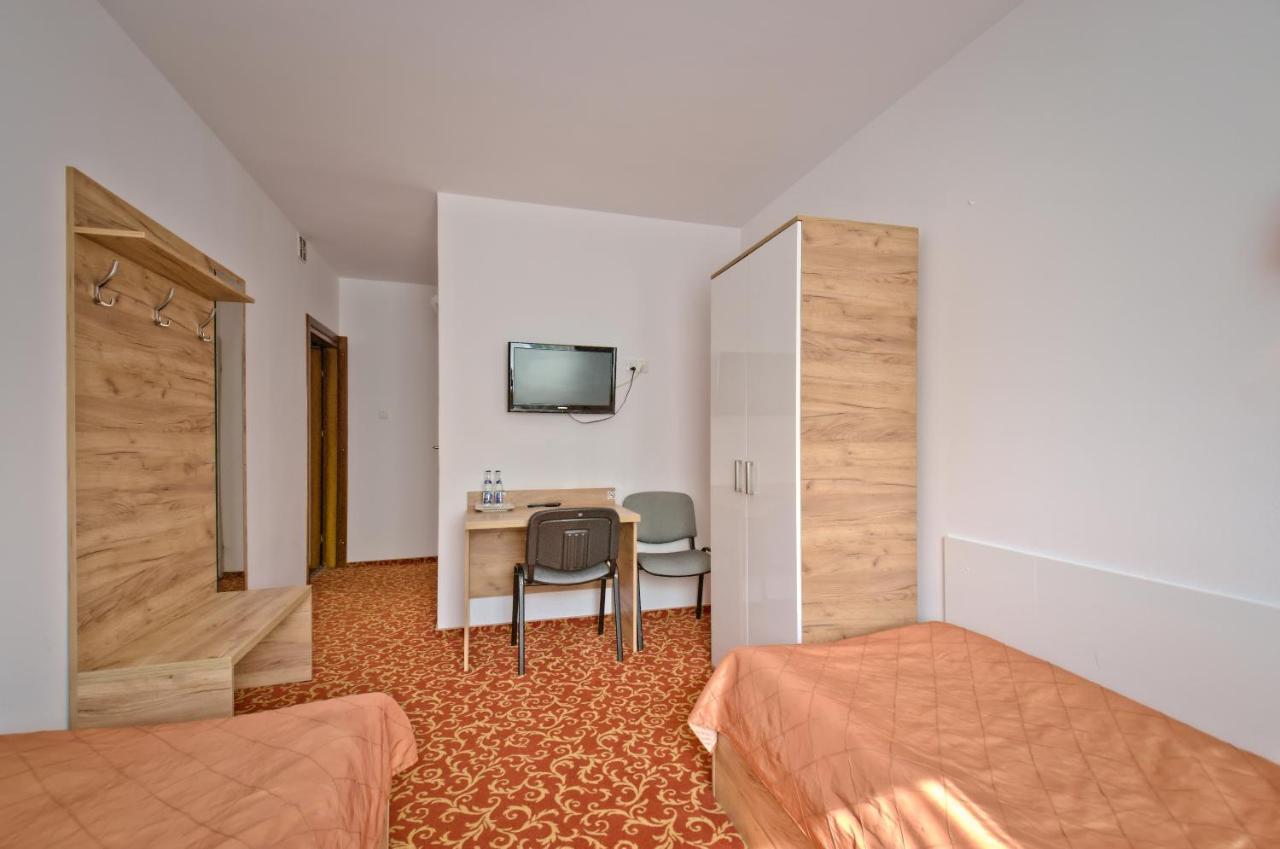 Hotel Sezam 크라크즈코바 외부 사진