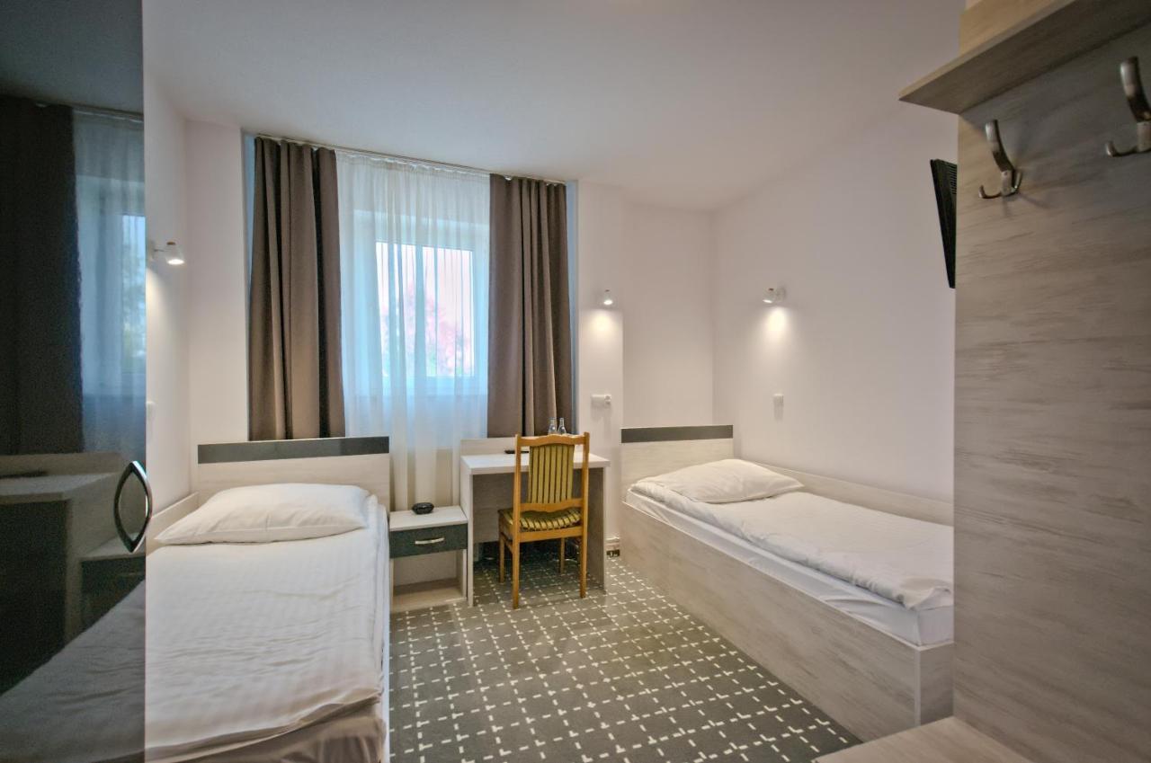 Hotel Sezam 크라크즈코바 외부 사진