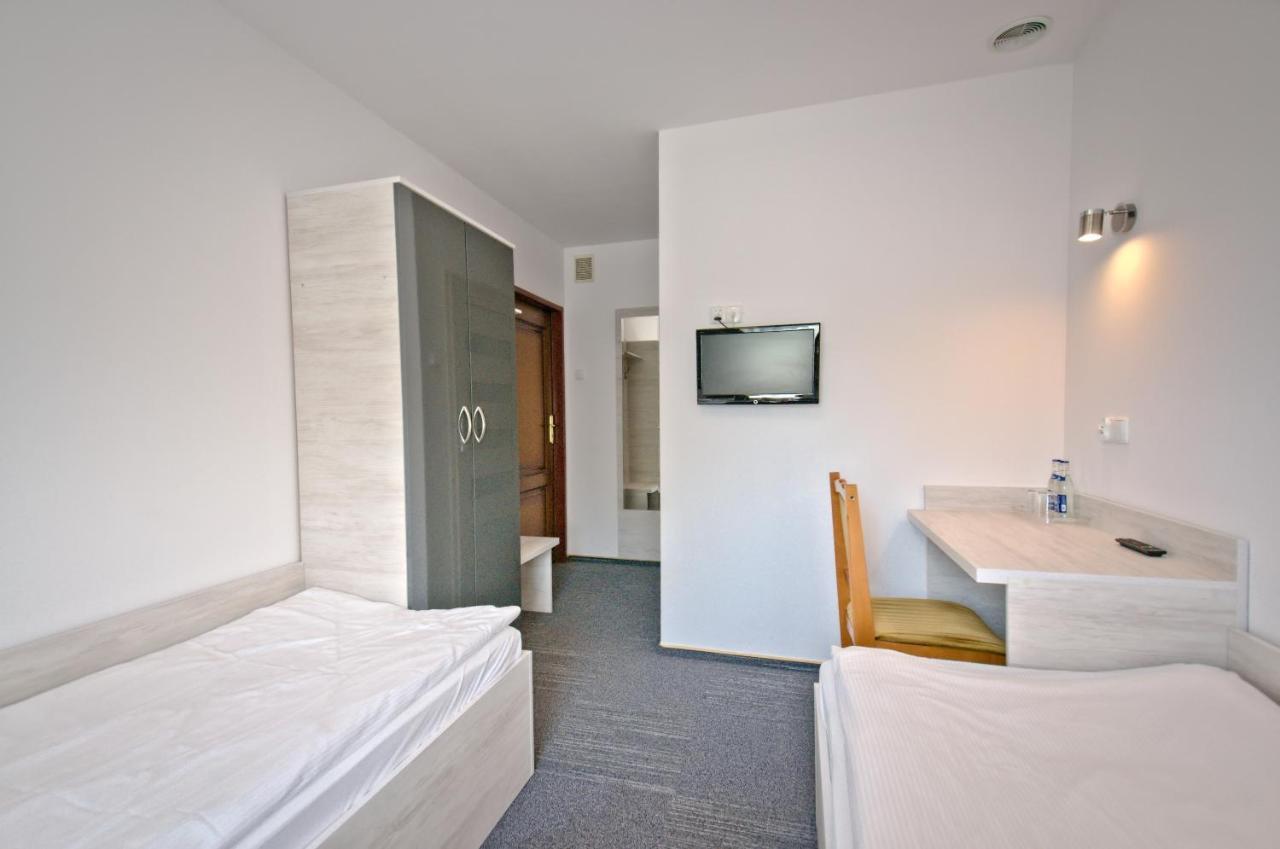 Hotel Sezam 크라크즈코바 외부 사진