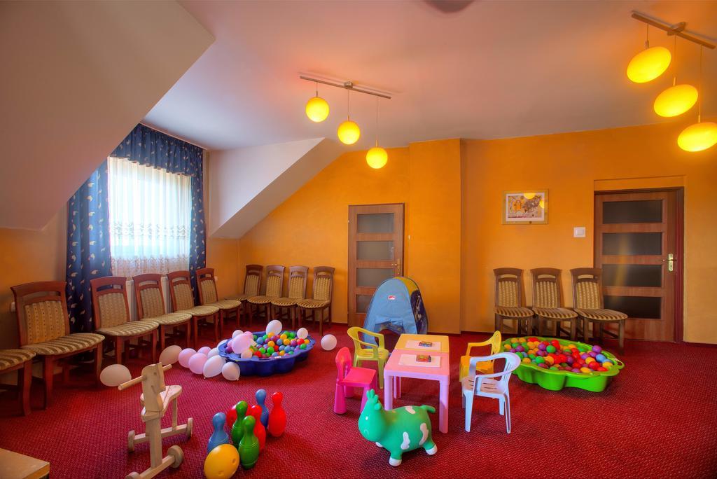 Hotel Sezam 크라크즈코바 외부 사진
