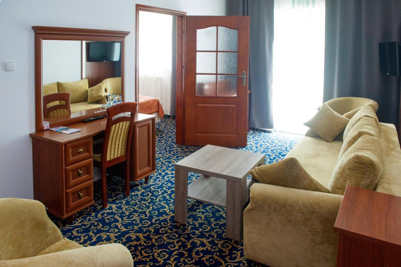 Hotel Sezam 크라크즈코바 외부 사진