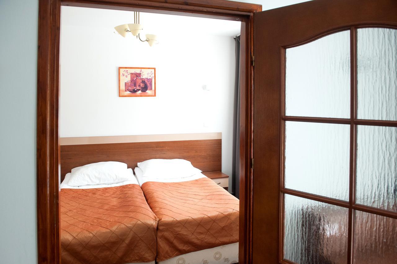 Hotel Sezam 크라크즈코바 외부 사진