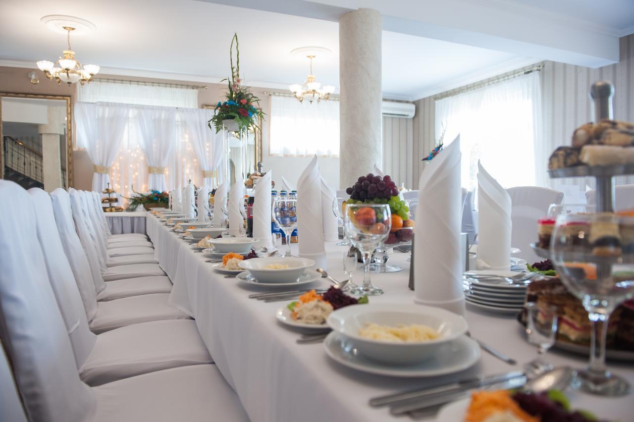 Hotel Sezam 크라크즈코바 외부 사진